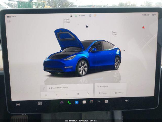 Tesla Model Y Image 11