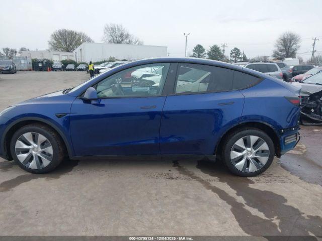 Tesla Model Y Image 10