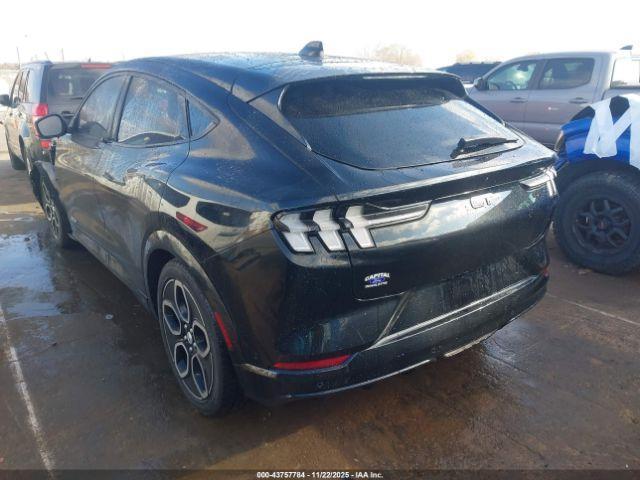 Ford Mustang Gt Image 3