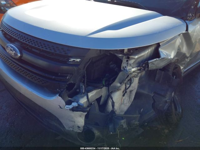 Ford Explorer Xlt Image 4