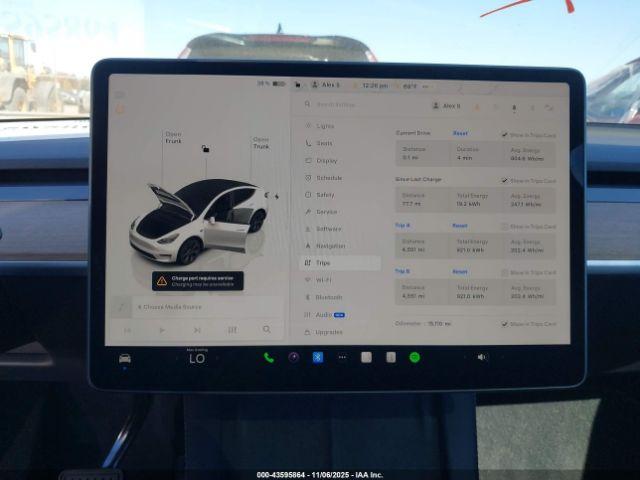 Tesla Model Y Image 17