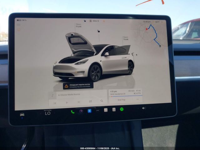 Tesla Model Y Image 16