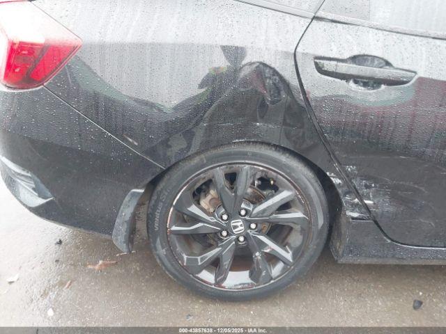 Honda Civic Sport Image 16