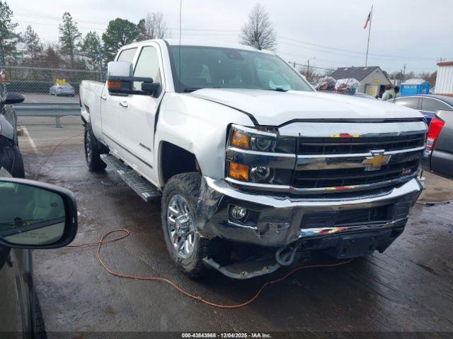  Salvage Chevrolet Silverado 2500