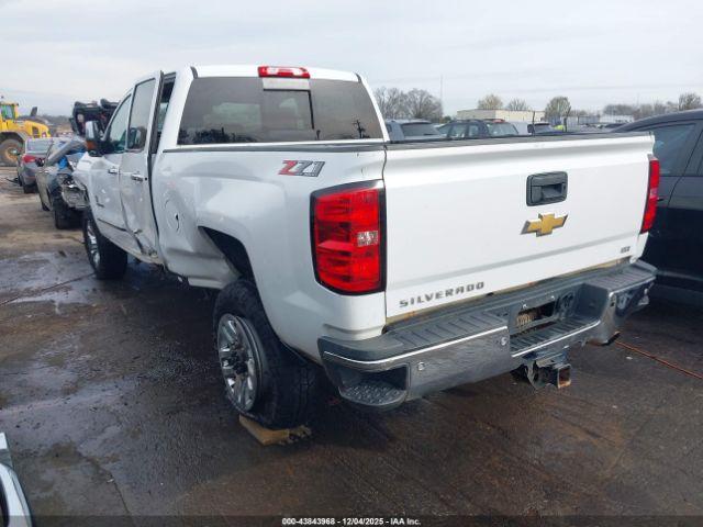 Chevrolet Silverado 2500 Ltz Image 5