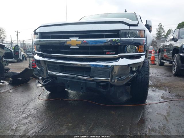 Chevrolet Silverado 2500 Ltz Image 9
