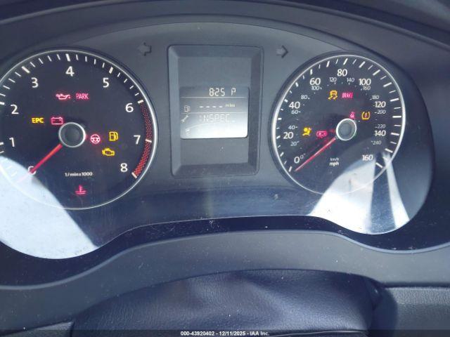 Volkswagen Jetta 1.8t Se Image 9