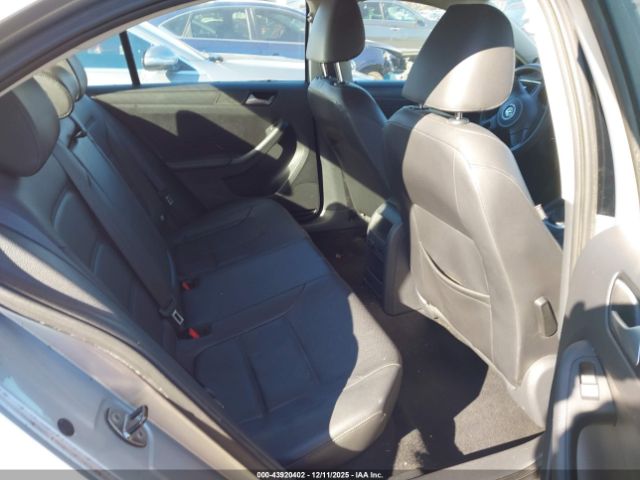 Volkswagen Jetta 1.8t Se Image 7