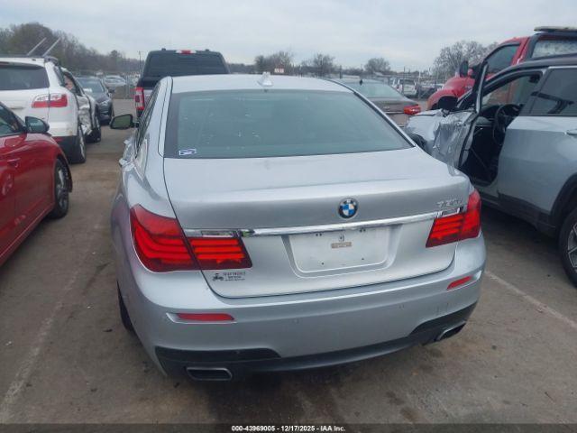 BMW 7 Series Image 11