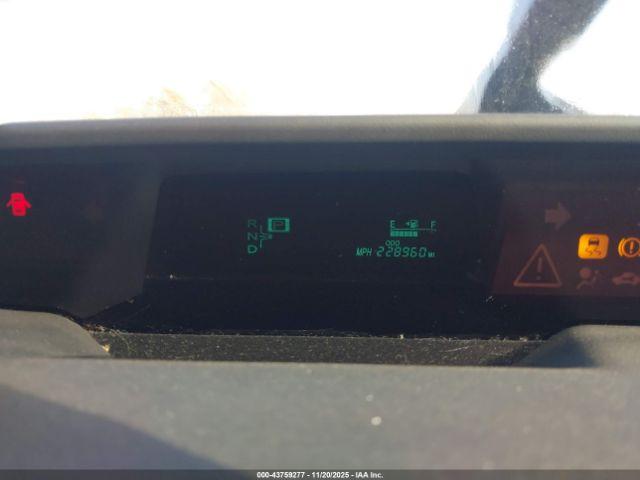 Toyota Prius Image 8