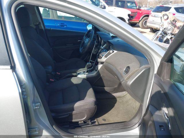 Chevrolet Cruze Lt Image 6