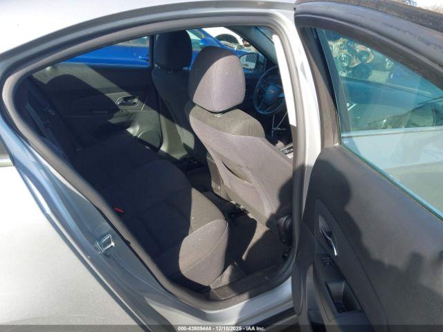 Chevrolet Cruze Lt Image 7