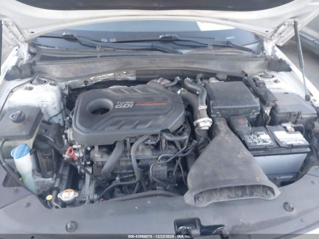 Kia Optima Sxl Turbo Image 8