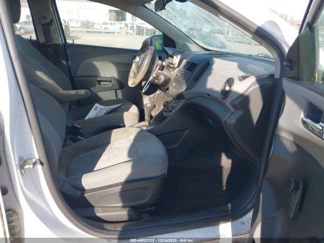 Chevrolet Sonic 2ls Image 7