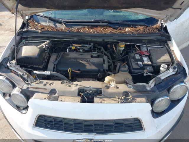 Chevrolet Sonic 2ls Image 8