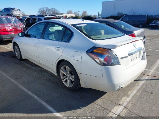 Nissan Altima 3.5 Sr Image 2