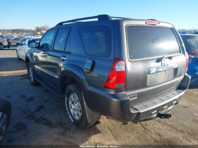 Toyota 4Runner Sr5 V6 Image 2