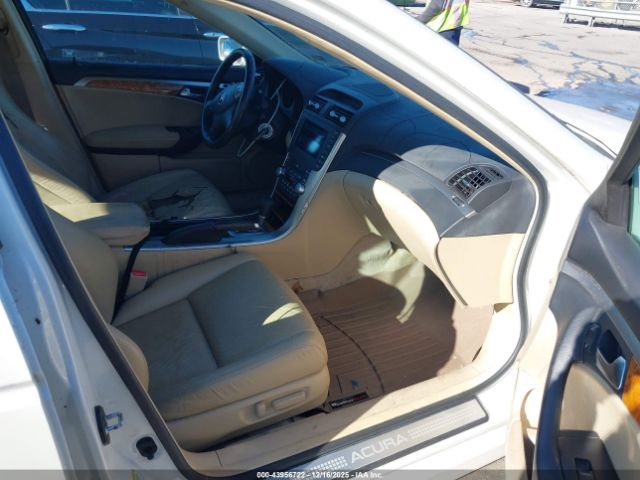 Acura TL Image 11