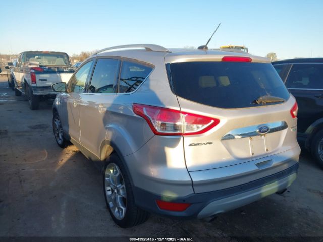 Ford Escape Titanium Image 3