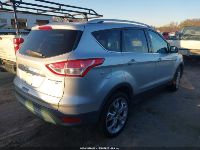 Ford Escape Titanium Image 11