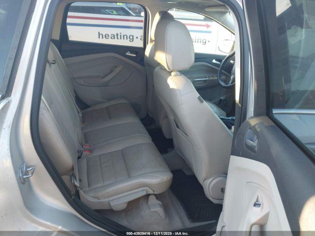 Ford Escape Titanium Image 8