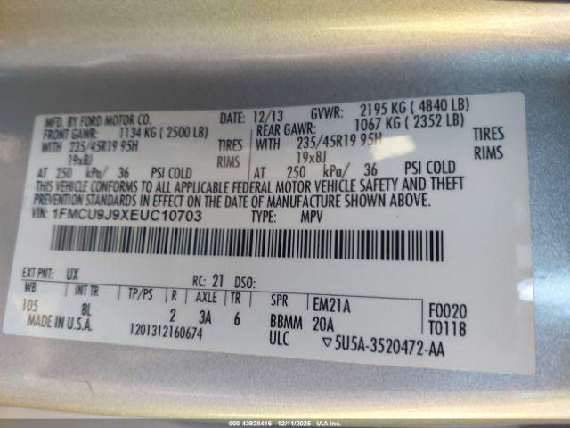 Ford Escape Titanium Image 10