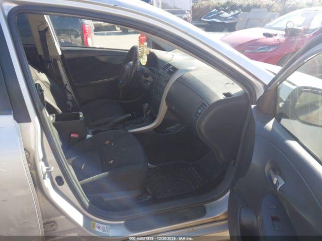 Toyota Corolla S Image 9