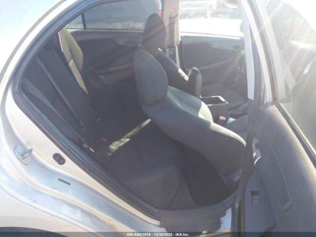 Toyota Corolla S Image 5