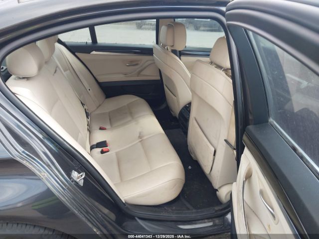 BMW 5 Series Image 9