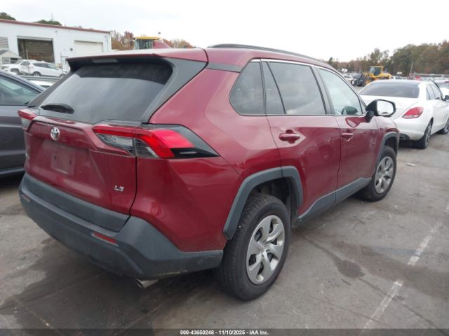 Toyota RAV4 Le Image 12