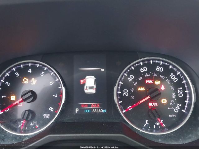 Toyota RAV4 Le Image 2