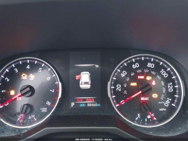 Toyota RAV4 Le Image 2