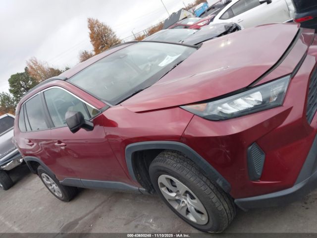 Toyota RAV4 Le Image 11
