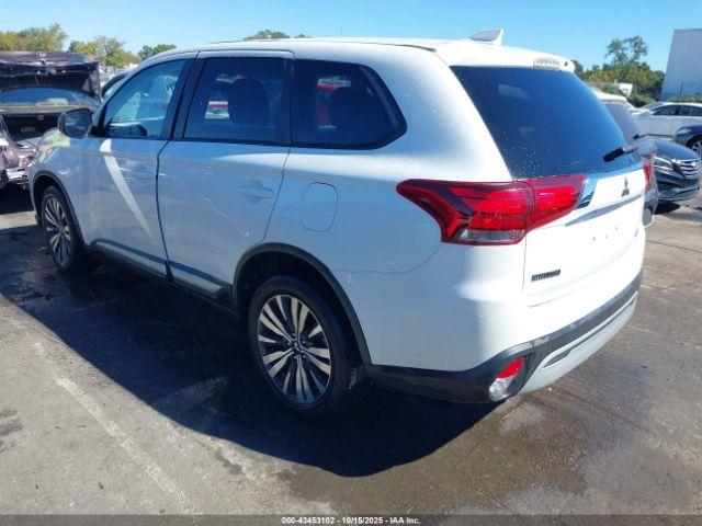 Mitsubishi Outlander Es Image 14