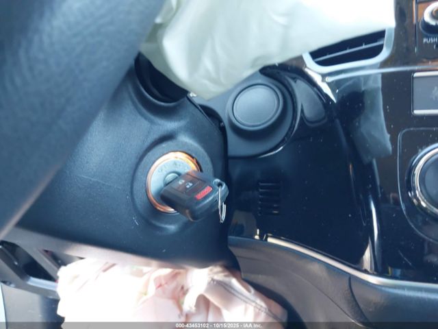 Mitsubishi Outlander Es Image 7