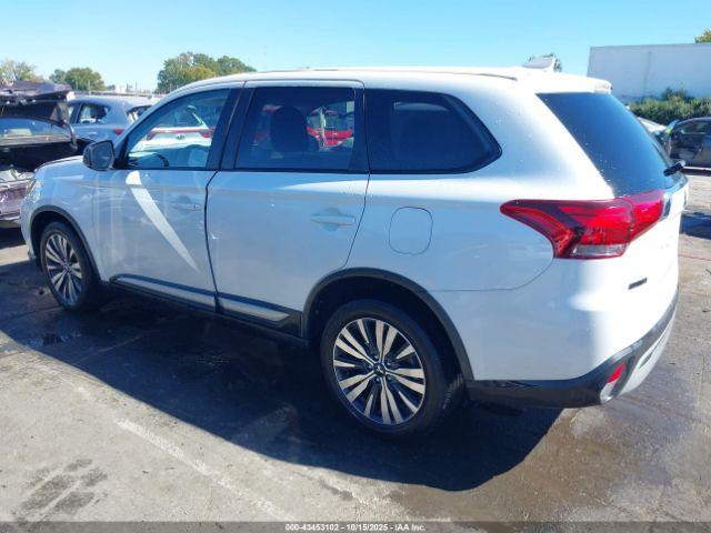 Mitsubishi Outlander Es Image 10