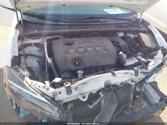 Toyota Corolla Le Image 12