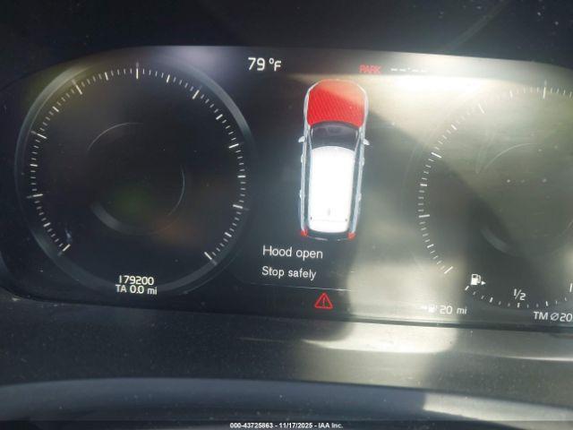 Volvo XC90 T6 Momentum Image 4