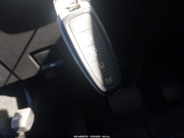 Ford Explorer Sport Image 14