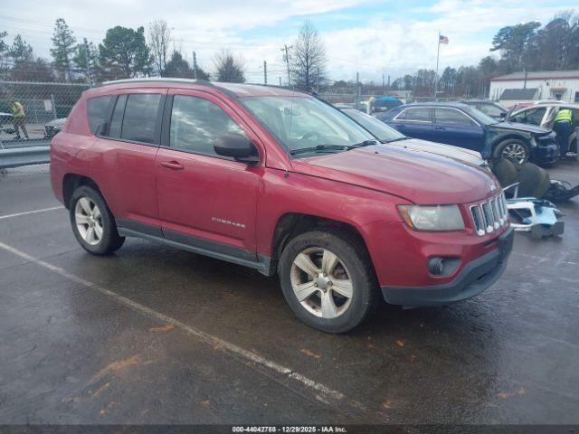  Salvage Jeep Compass