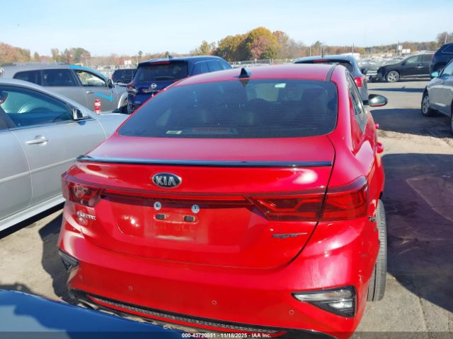 Kia Forte Gt Image 2