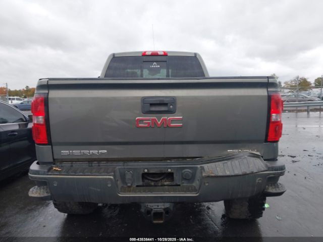 GMC Sierra 2500 Denali Image 14