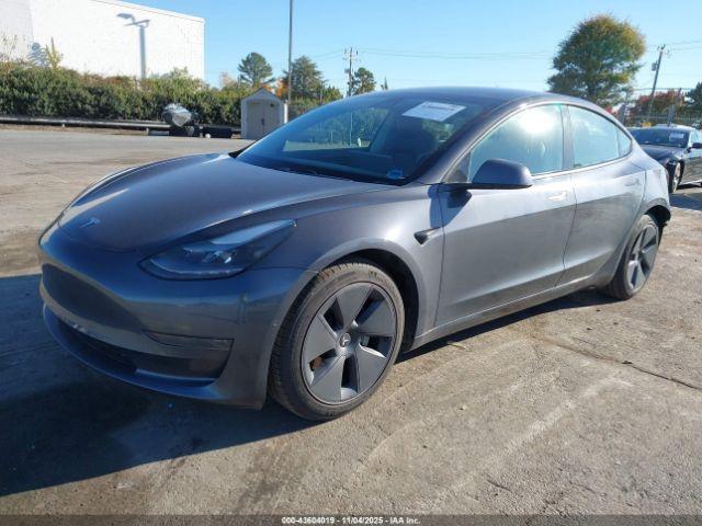Tesla Model 3 Standard Range Plus Rear-wheel Drive Image 3