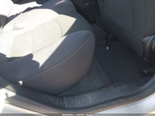 Chevrolet Cruze 1lt Auto Image 11