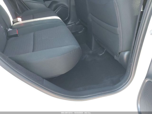 Honda Fit Lx Image 12