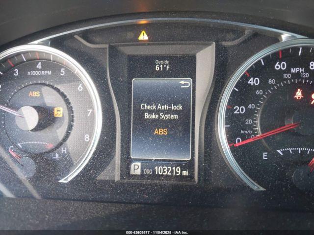 Toyota Camry Se Image 15