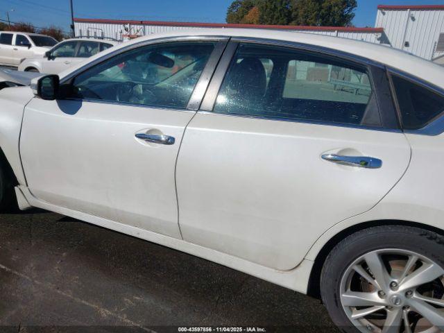 Nissan Altima 2.5 Sl Image 10