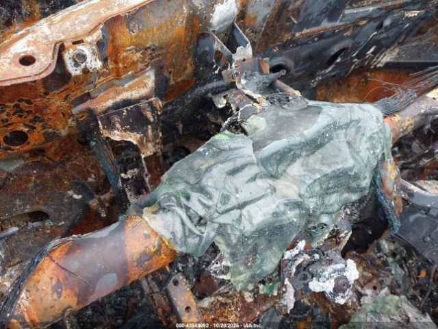 Nissan Rogue S Image 8