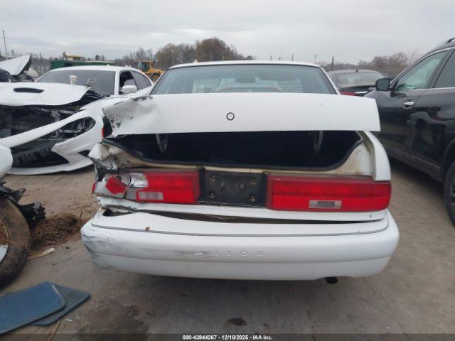 Buick Regal Custom Image 15