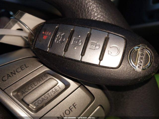 Nissan Altima 2.5 S Image 8